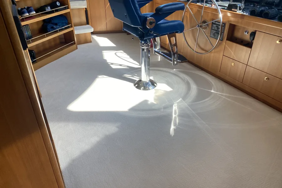 Flooring with Captain's Chair