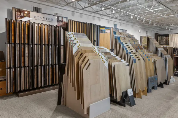 Paul's Carpet & Floor showroom