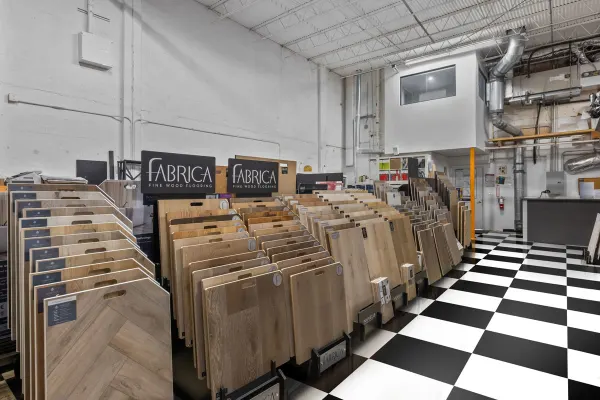 Paul's Carpet & Floor showroom