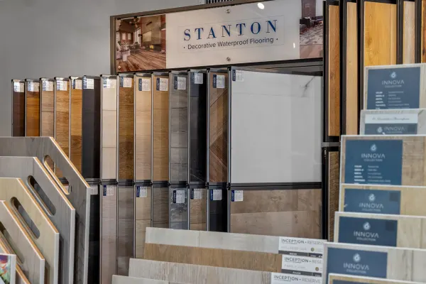 Paul's Carpet & Floor showroom